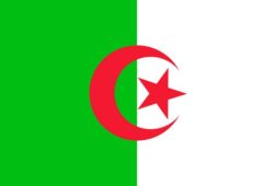 كم دامت فترة استعمار فرنسا للجزائر