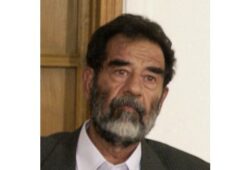 كم كان عمر صدام حسين عند إعدامه؟