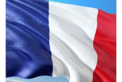 ما هو موقع السفارة الفرنسية بالإمارات؟
