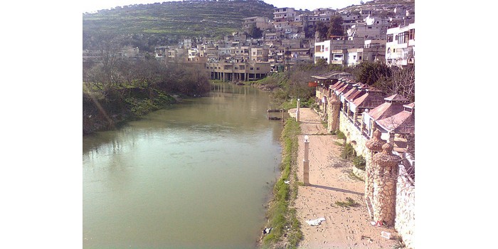 ما هو النهر الذي ينبع من لبنان و يصب في تركيا